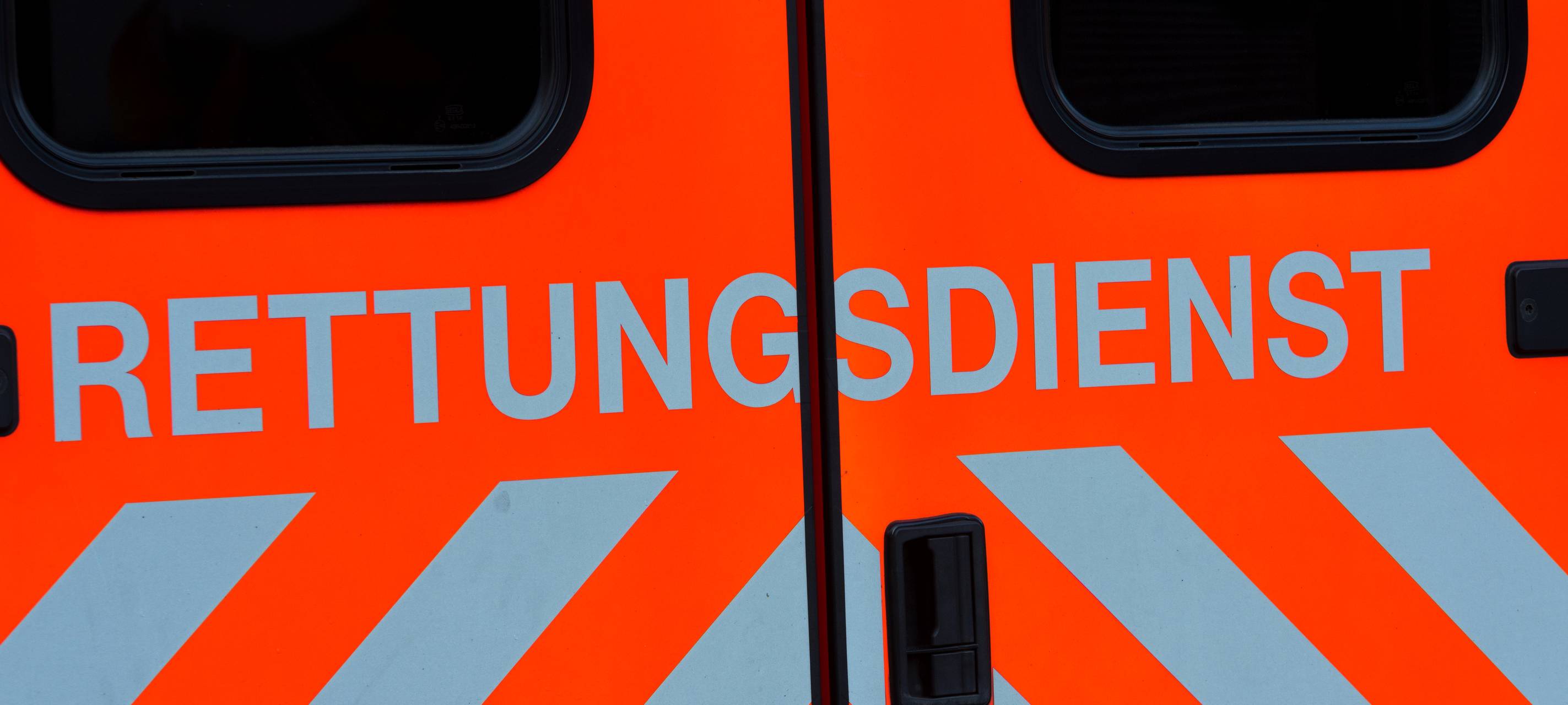 Schwerer Arbeitsunfall unter der Leverkusener Brücke