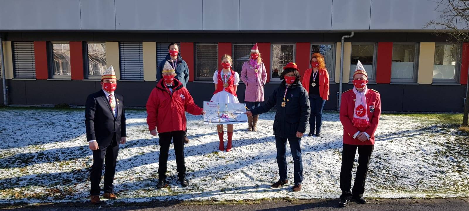 11.111,11 Euro für die Kinderklinik in Schlebusch