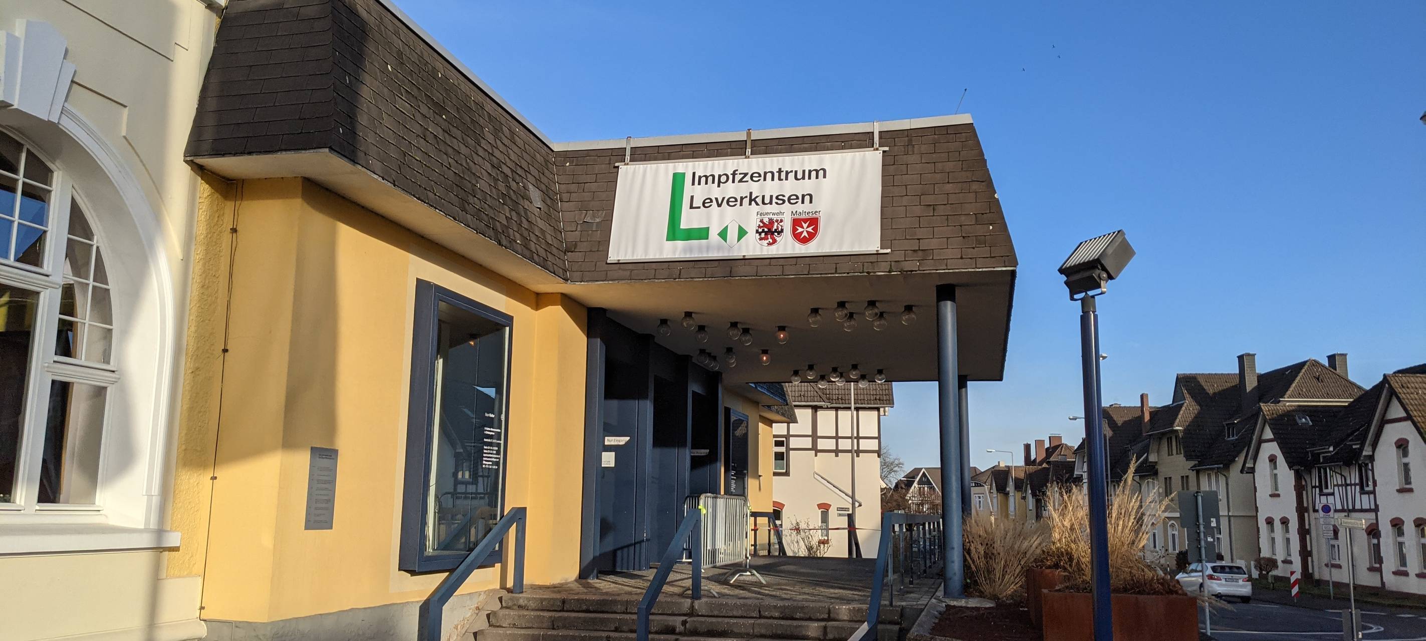 Leverkusener Impfarzt wirbt für Astra-Zeneca Impfstoff