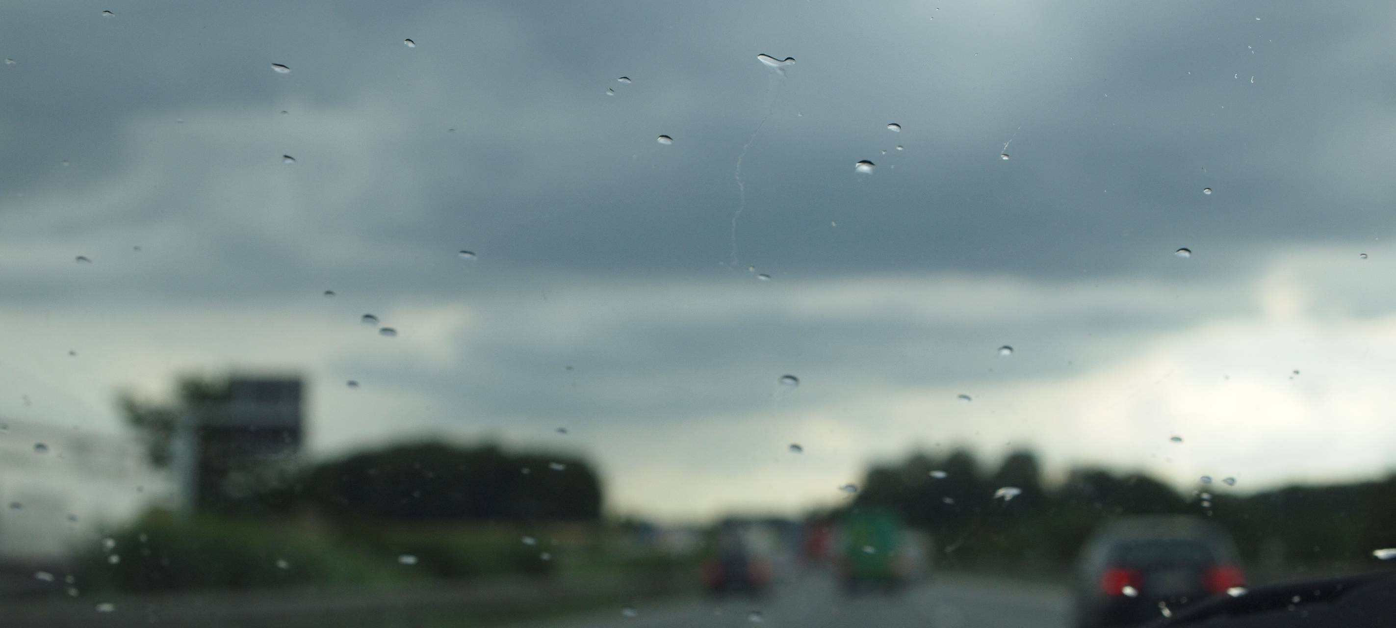 Immer noch Wasser auf der A1
