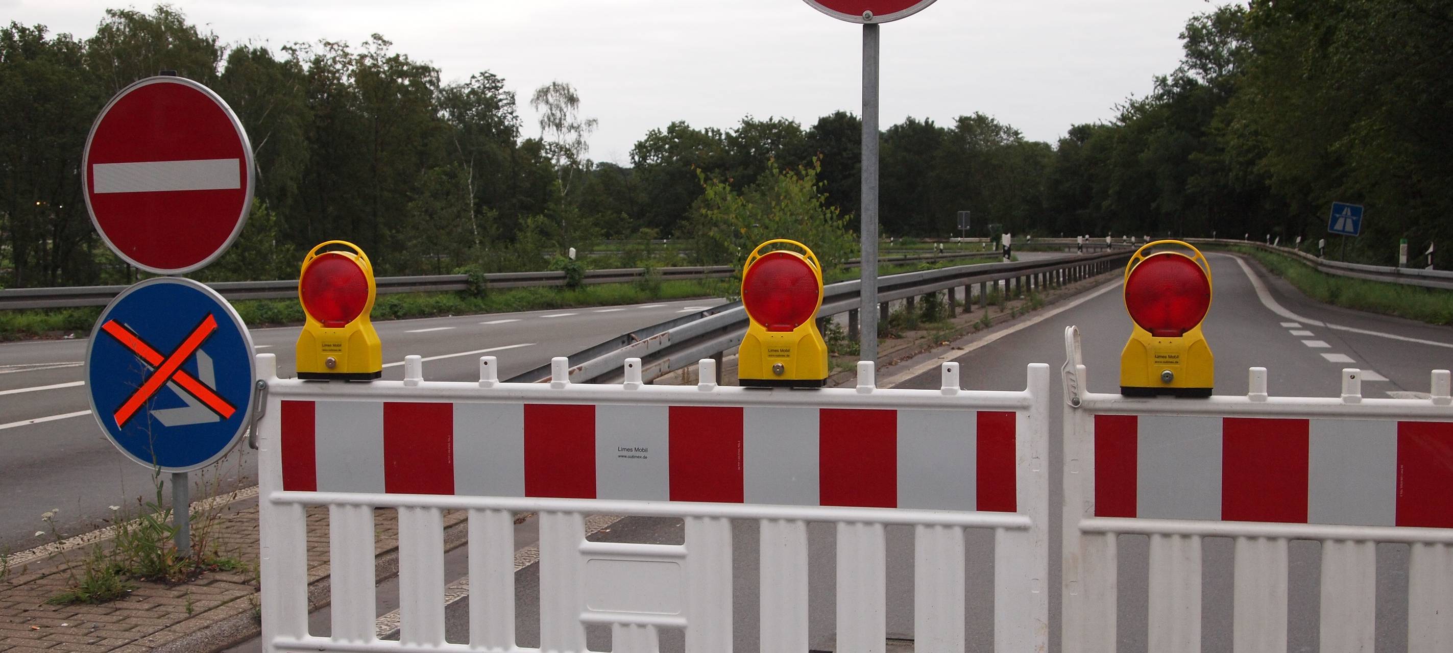 Behinderungen im Kreuz Leverkusen-West