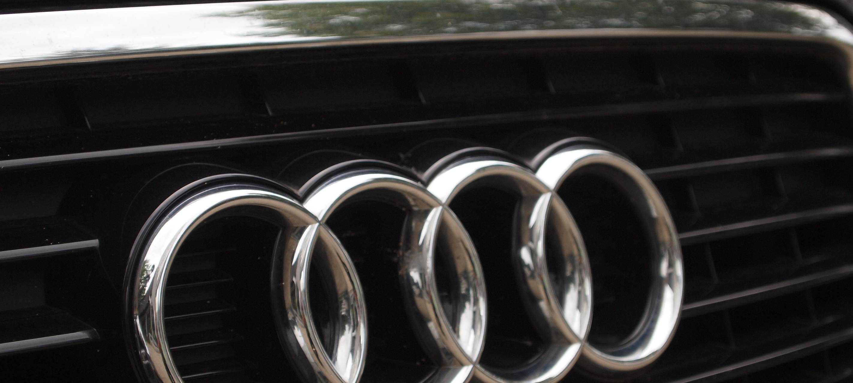 Autos aus Audi-Zentrum gestohlen