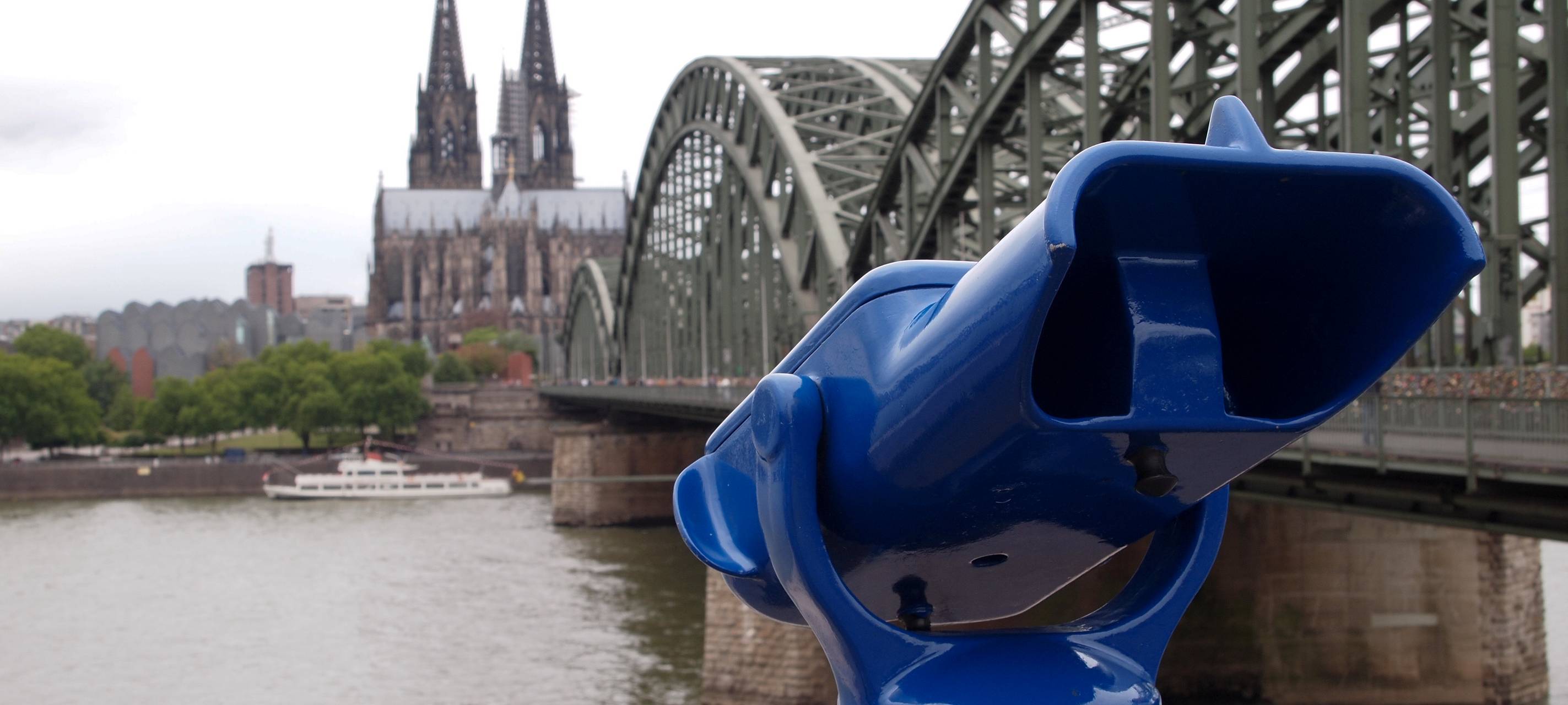 Große Demo gegen Rechts in Köln