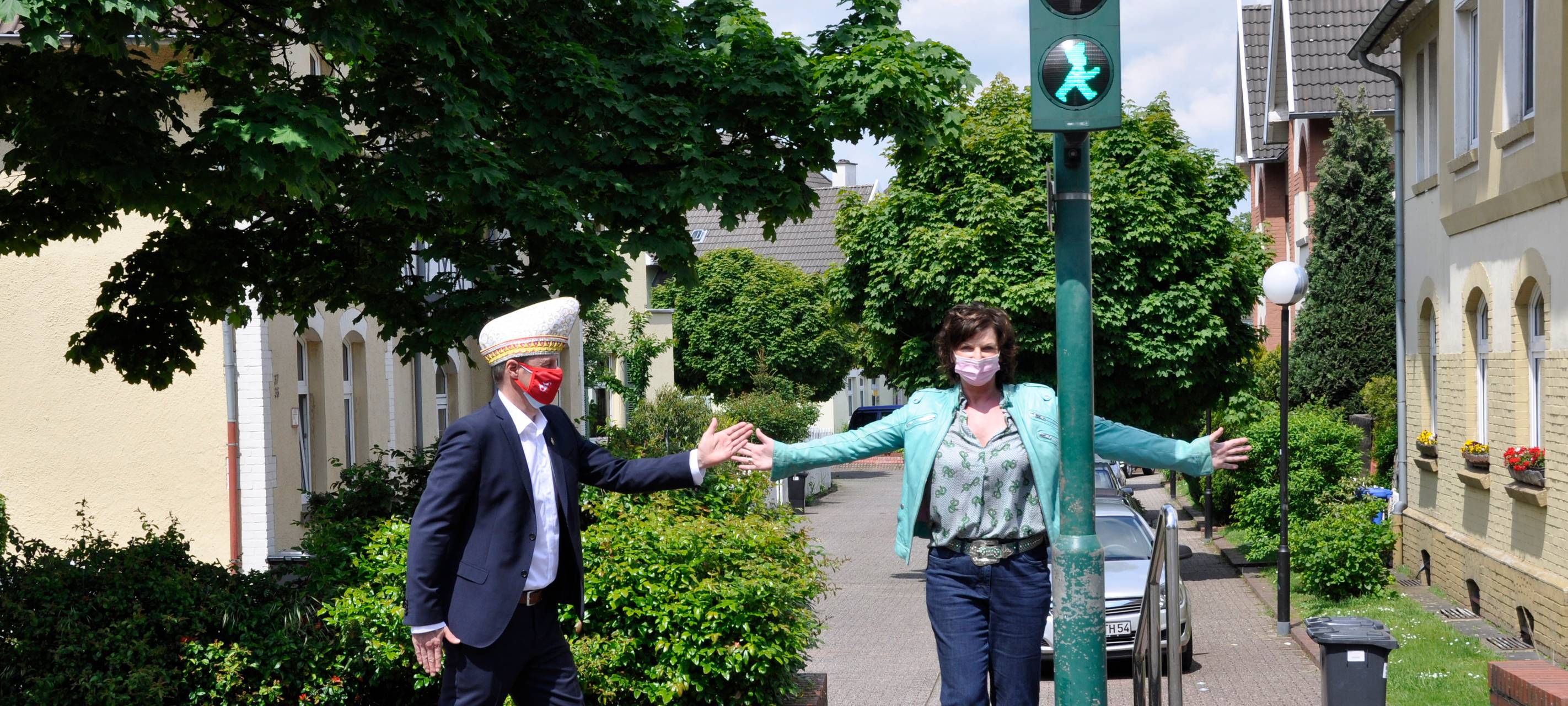 Jecke Ampelmännchen jetzt auch in Wiesdorf