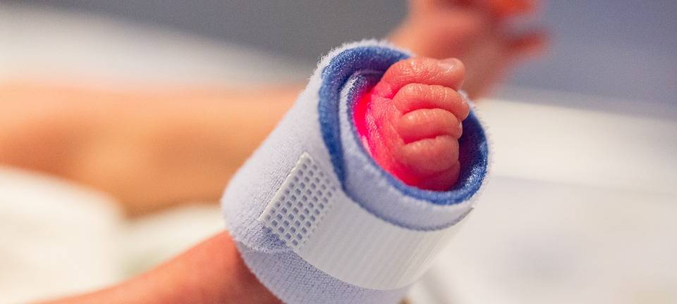 Klinikum Leverkusen für Babybetreuung ausgezeichnet