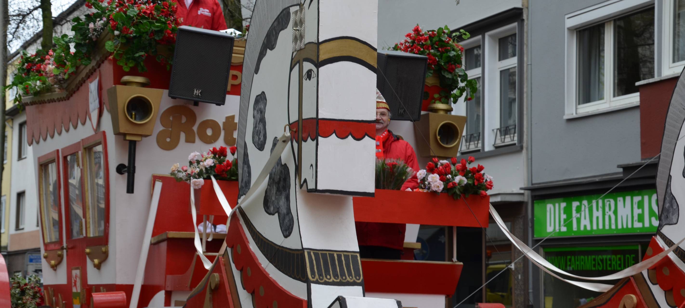 Material der Roten Funken im Stadtarchiv