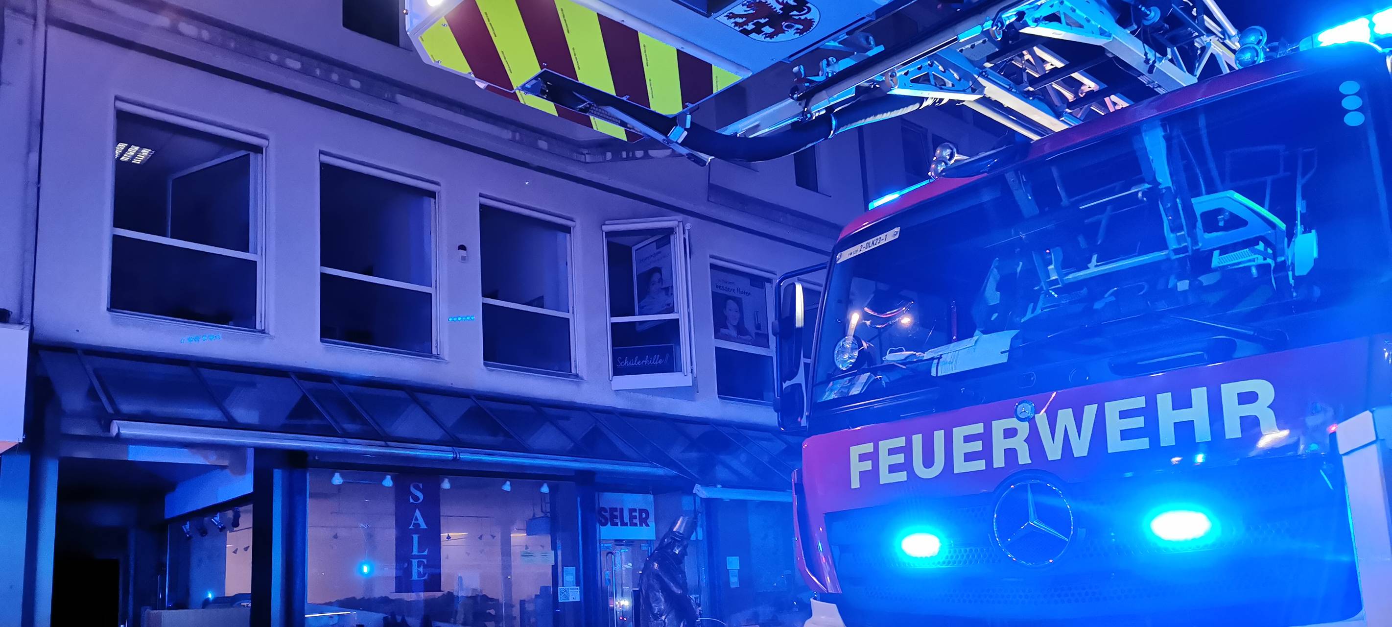 Nach Brand: Mehrfamilienhaus in Opladen weiter unbewohnbar