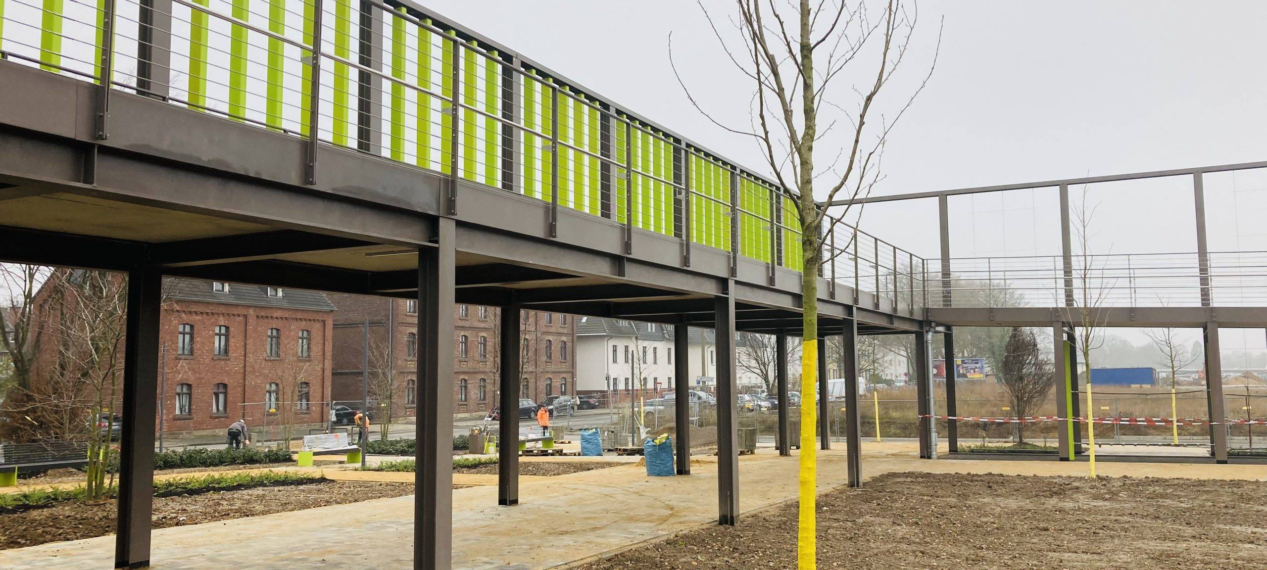 Arbeiten an der Campusbrücke