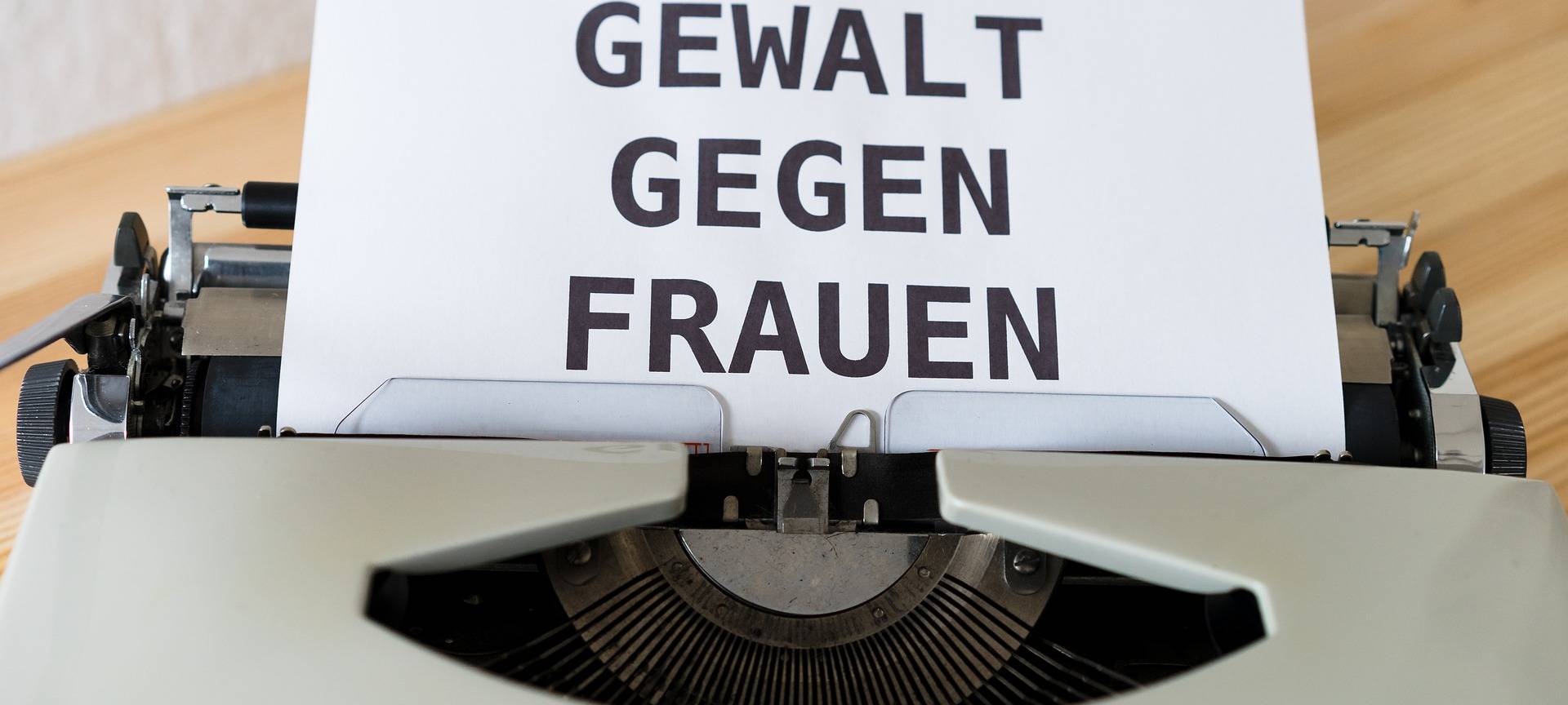 Tag gegen Gewalt an Frauen: Aktion in Leverkusen