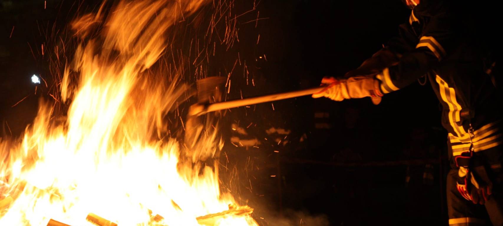 Leverkusen: Rettung aus brennendem Haus in Hitdorf