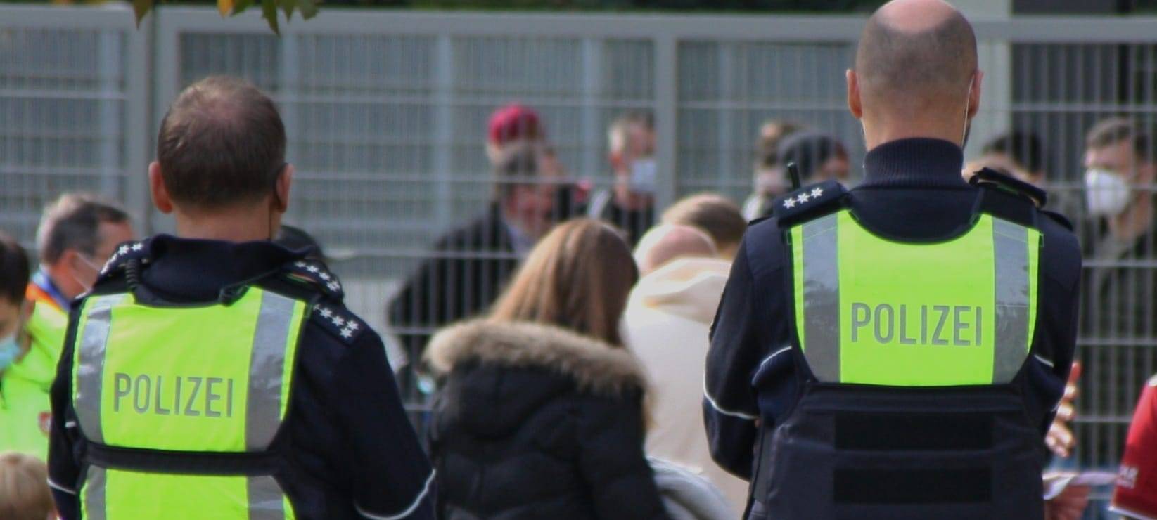 Polizei bereitet sich auf Derby in Leverkusen vor