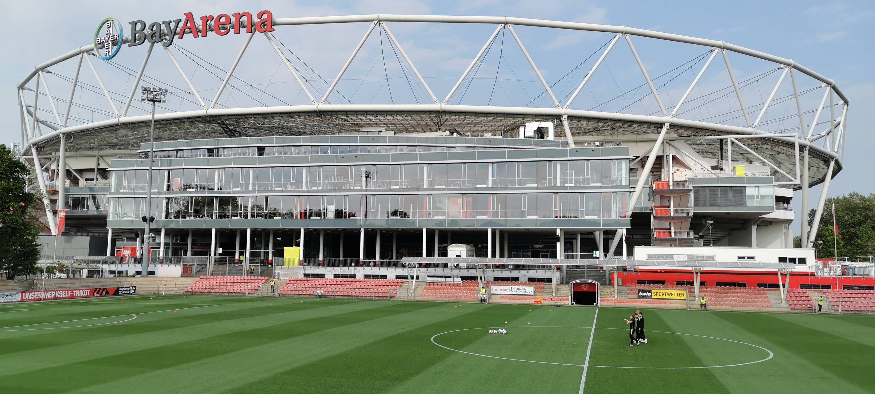 Trainingsfrei für Bayer Leverkusen - Finalsieg für Kossounou