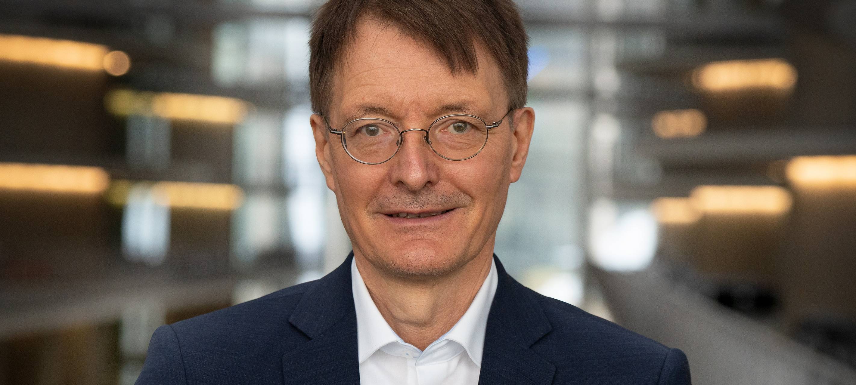 Leverkusens Abgeordneter Lauterbach muss Ministerium abgeben