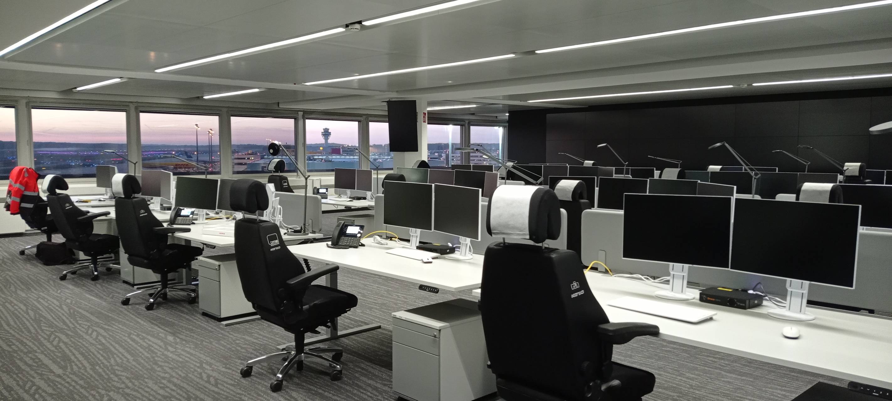 Flughäfen streiken am Montag