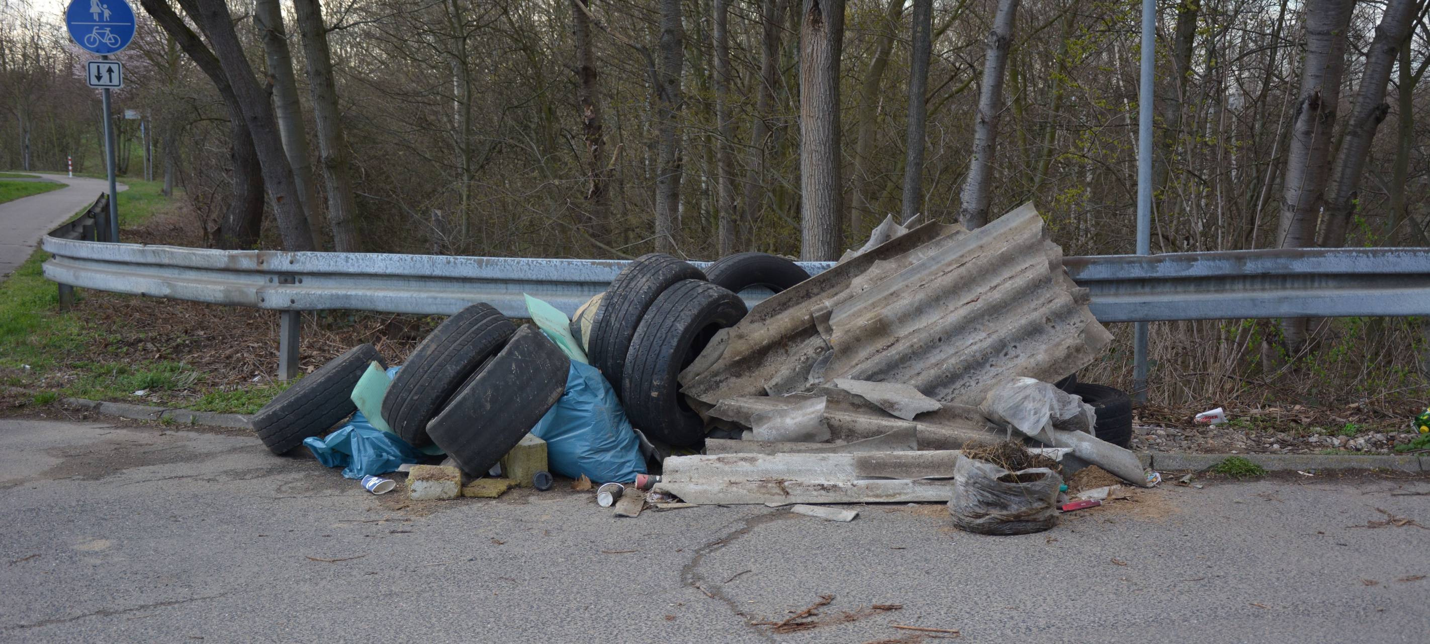 Wilde Müllentsorgung in Leverkusen nimmt drastisch zu