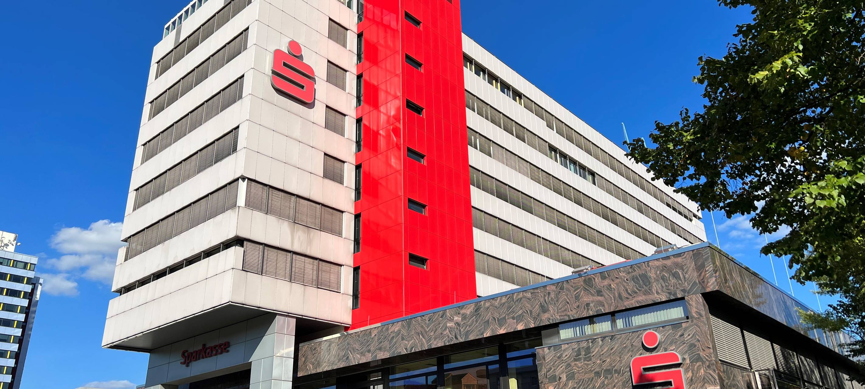 Bürgerstiftung erhält 200.000 Euro von Leverkusener Sparkasse