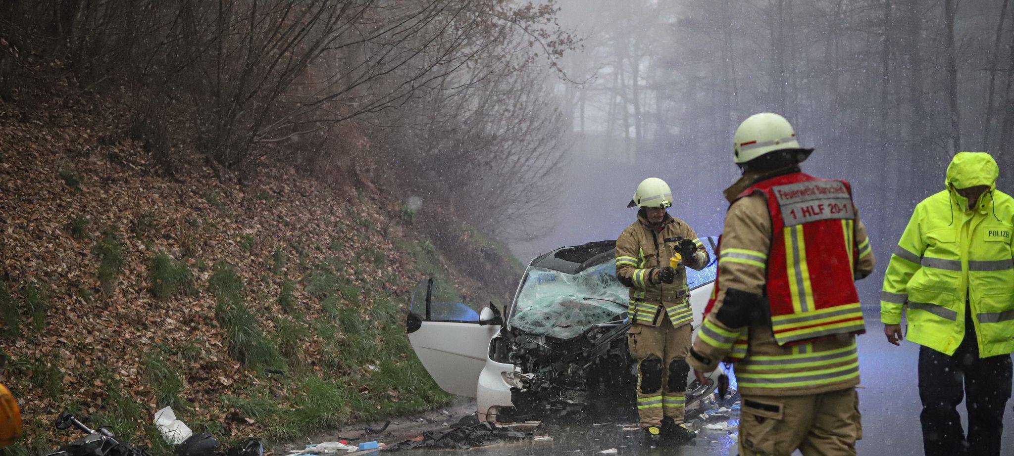 Verkehrsunfall: Leverkusener auf L58 schwer verletzt