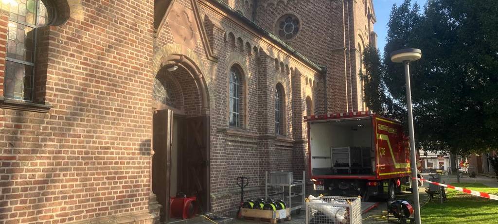 Leverkusen: Mutmaßliche Brandstiftung in St. Stephanus