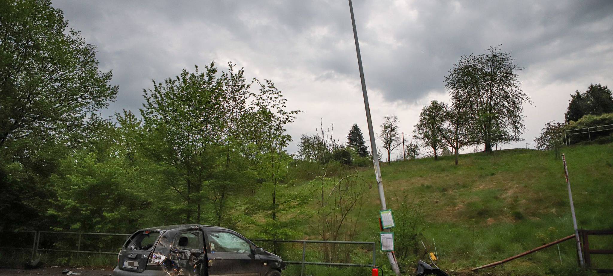 Schwerer Unfall in Leverkusen-Steinbüchel