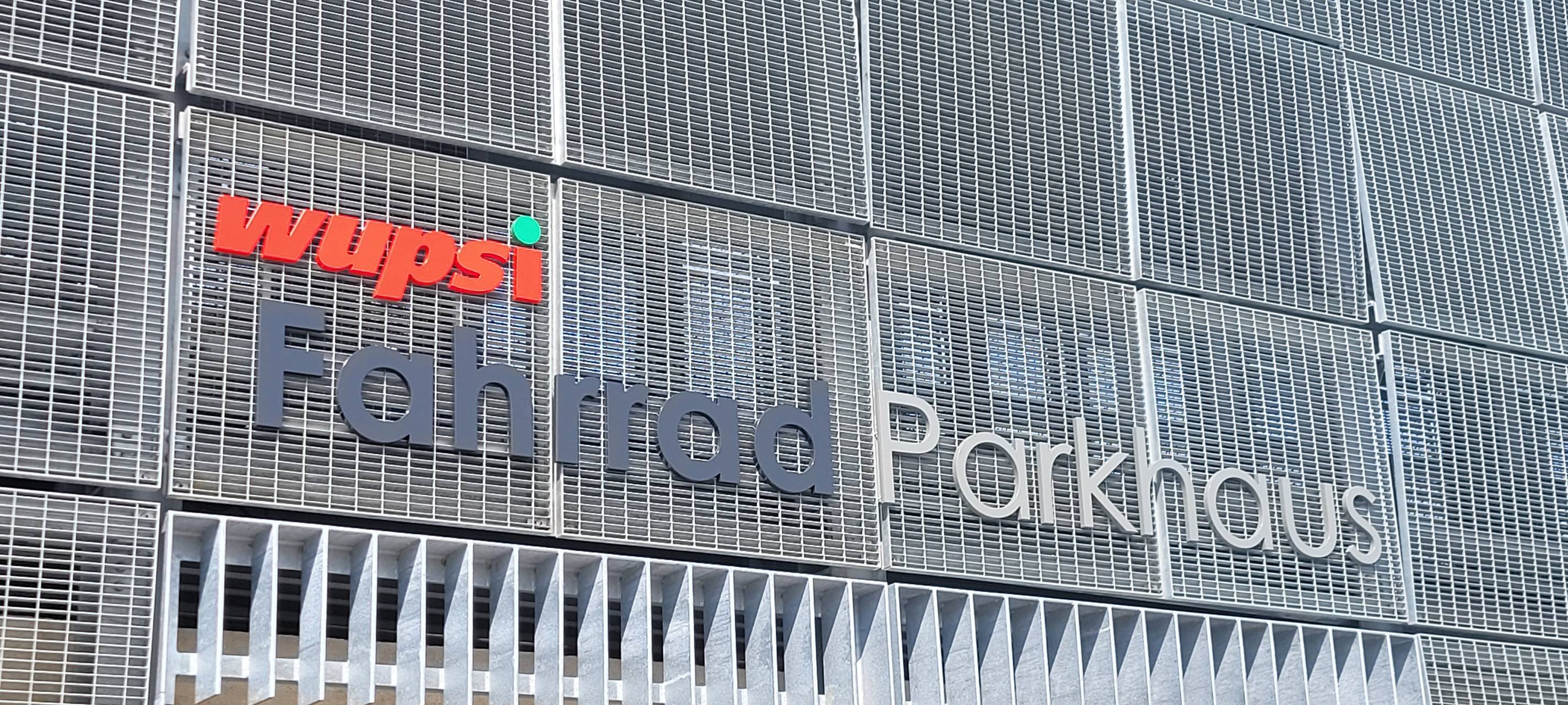 Opladen Plus will kostenloses Probeabo für Fahrradparkhaus