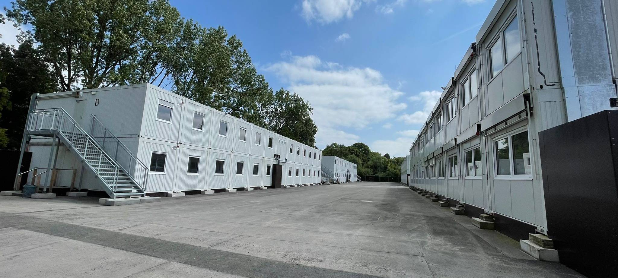 Große Leverkusener Flüchtlingsunterkunft steht bereit