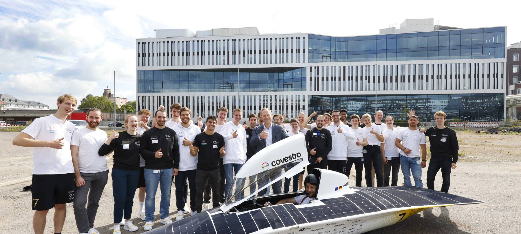 Leverkusener Unternehmen sponsert Solarauto