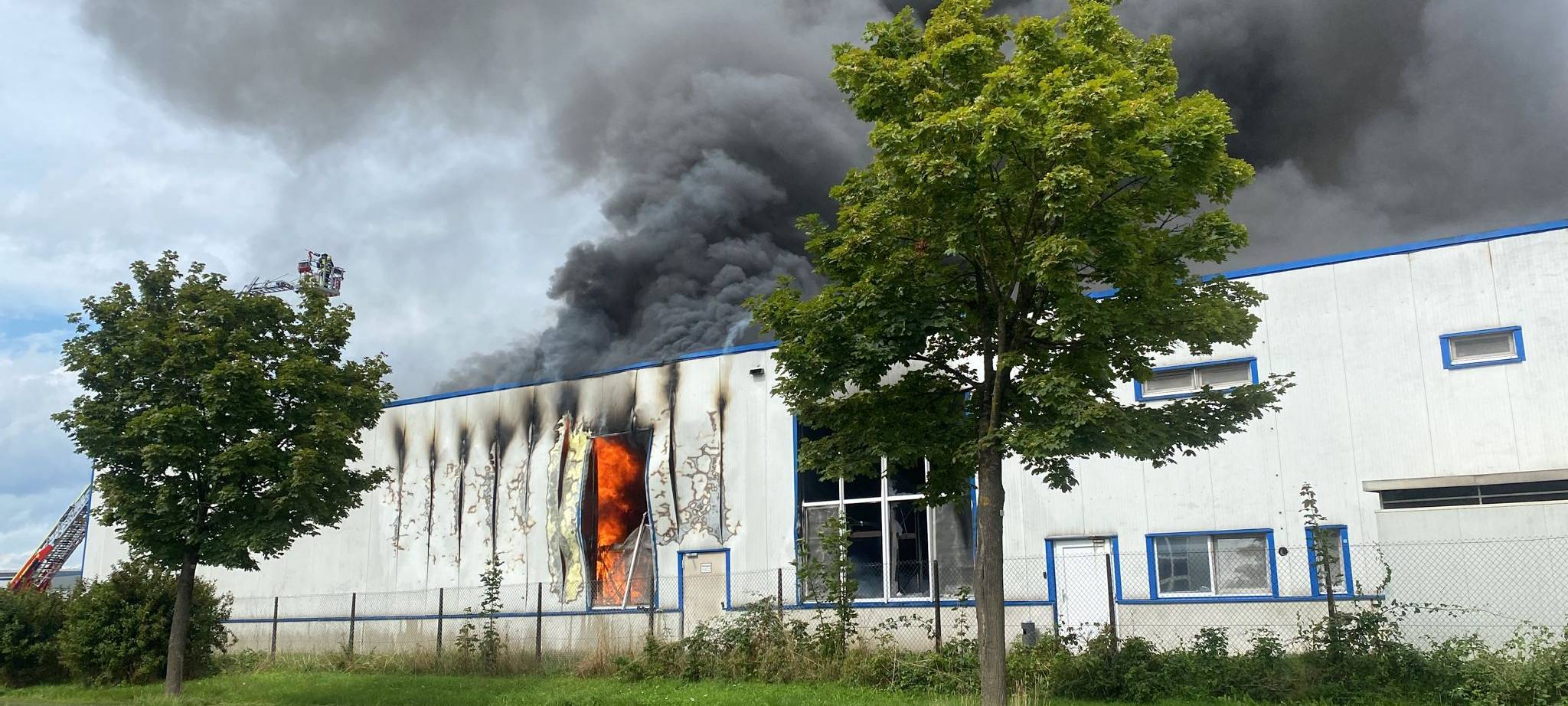 Feuer in Brotfabrik: Technischer Defekt wohl Brandursache