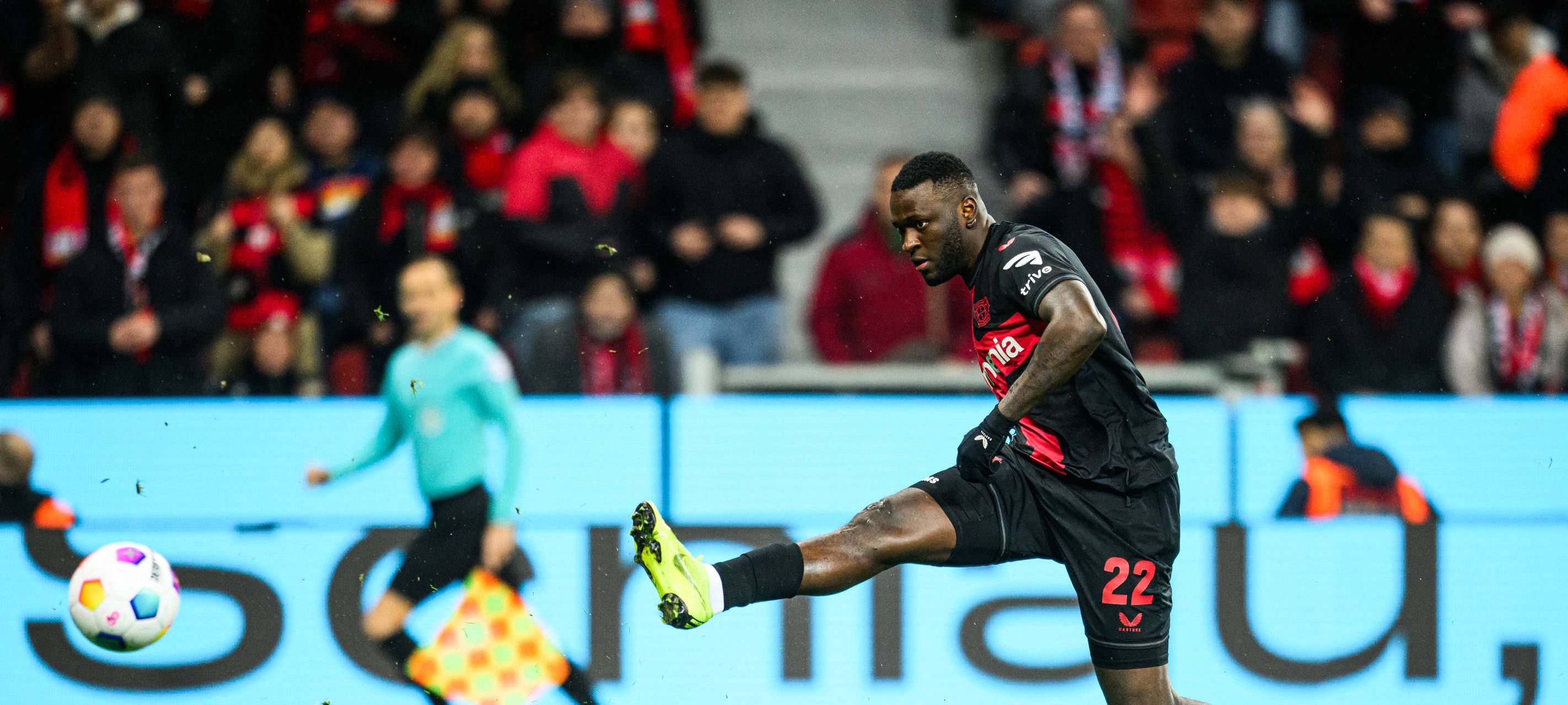 Bayer 04 Leverkusen kämpft um Finaleinzug