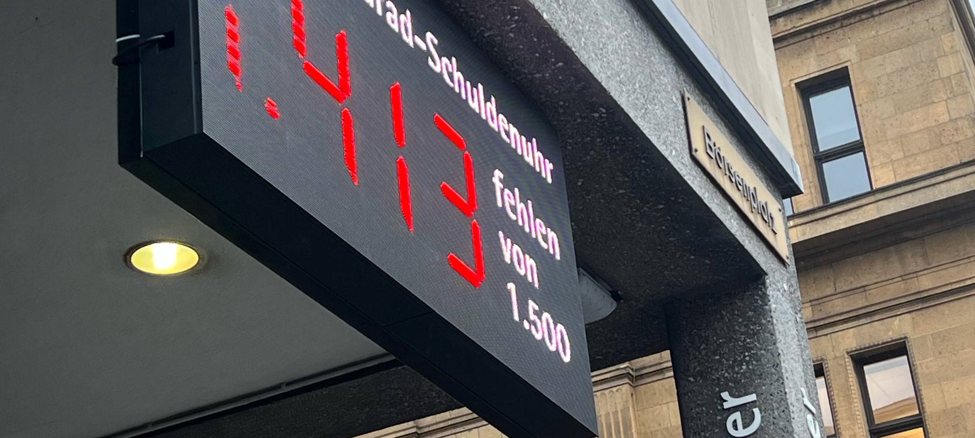 Windkraft um Leverkusen: IHK installiert "Schuldenuhr"