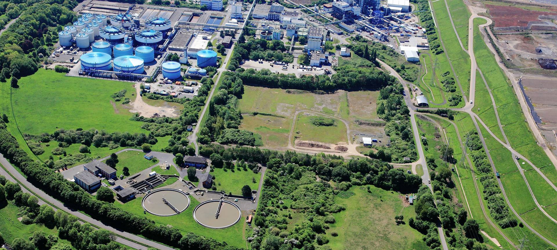 Leverkusen-Bürrig: 180 Kilo Chemikalien laufen in den Rhein