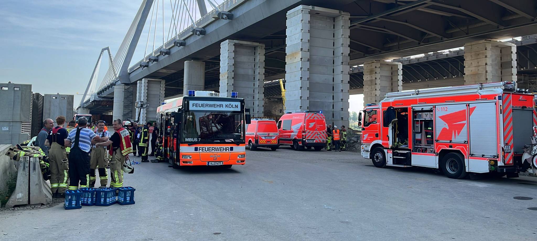 Arbeitsunfall Rheinbrücke: Verletzte außer Lebensgefahr