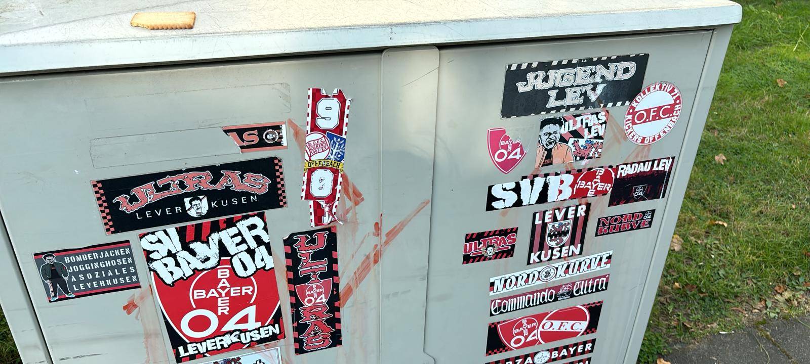 Leverkusen-Alkenrath: Polizei ermittelt wegen Hakenkreuzen