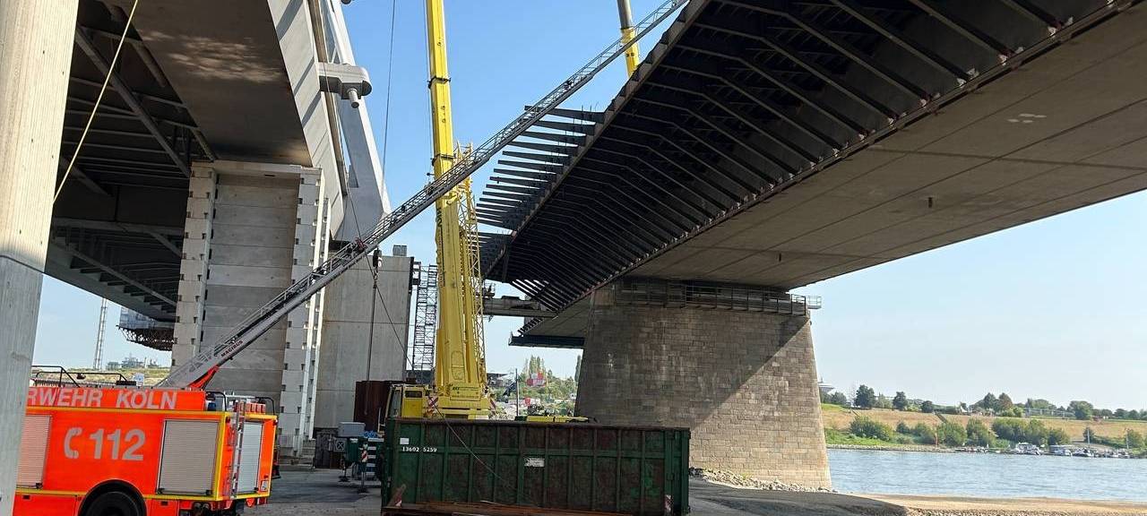 Hergang des tödlichen Unfalls an Leverkusener Brücke weiter unklar