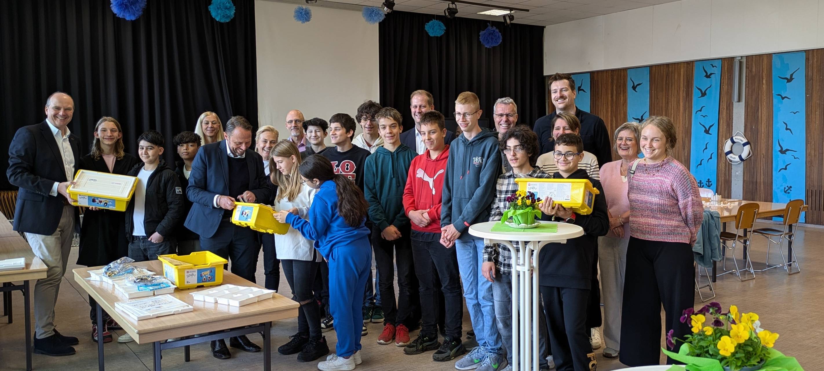 Programmieren lernen - Roboter für Leverkusener Schulen