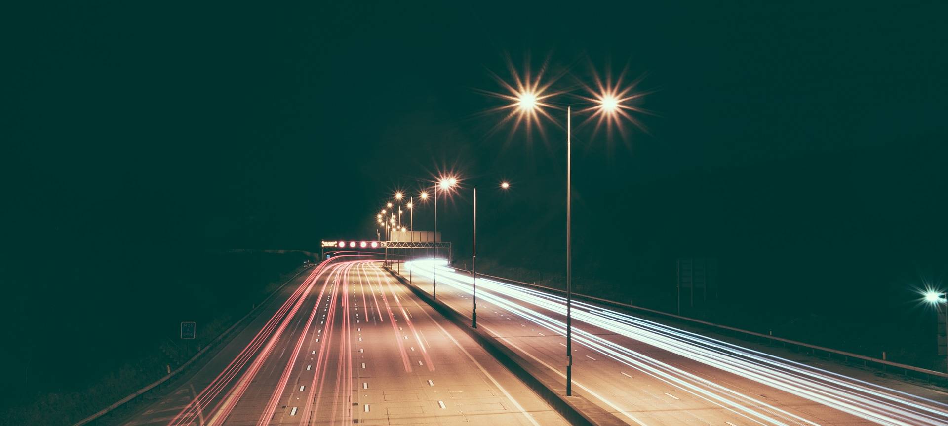 Vollsperrung auf A59 sorgt für Stau