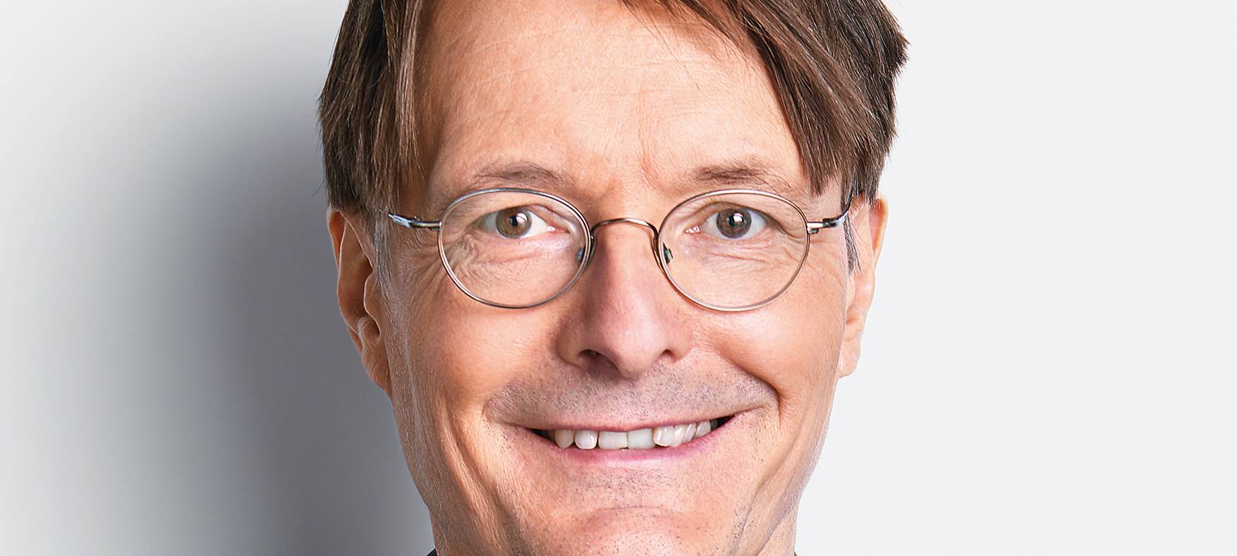 Lauterbach hält EM-Pläne für verantwortungslos