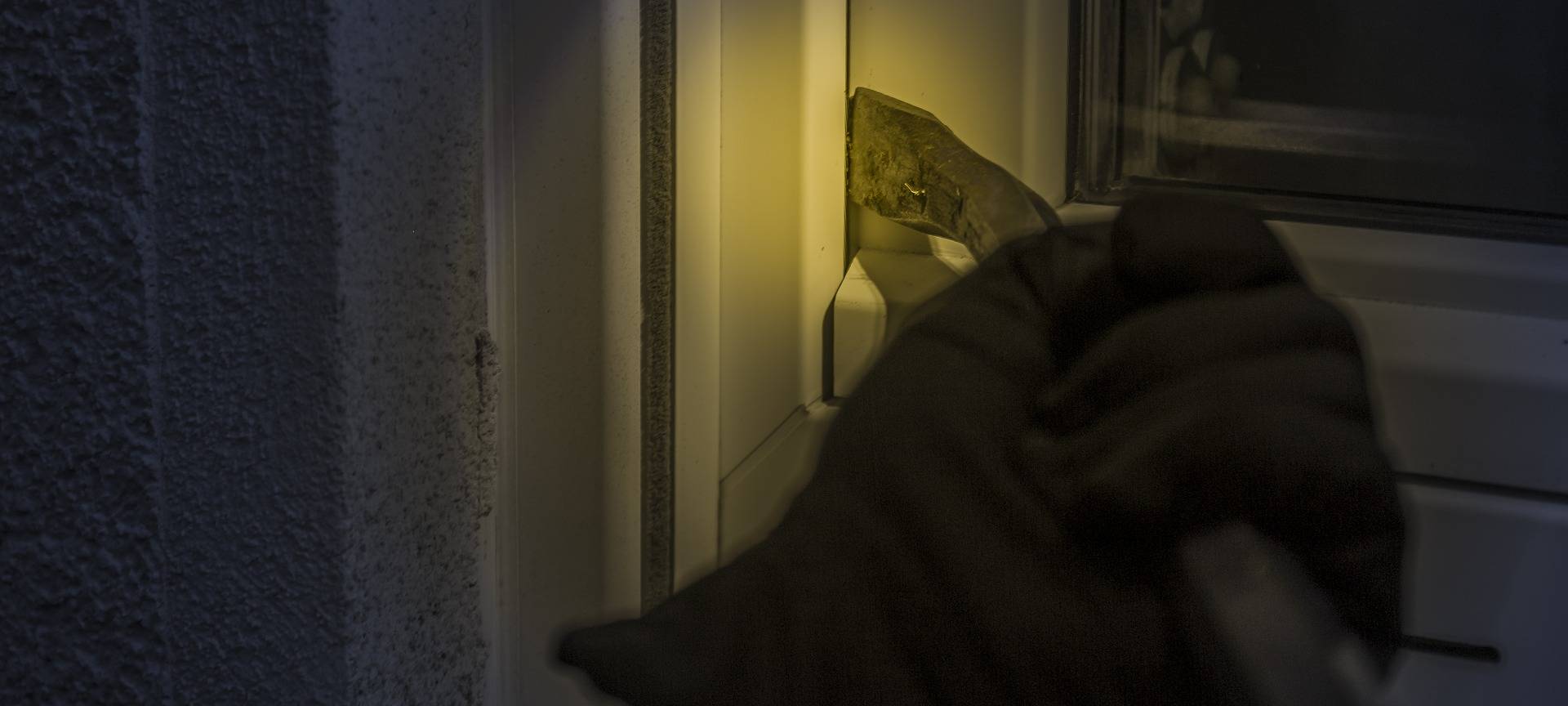 Einbrecher, Polizei, Raub, Einbruch, Zeugensuche, Zeuge, Räuber