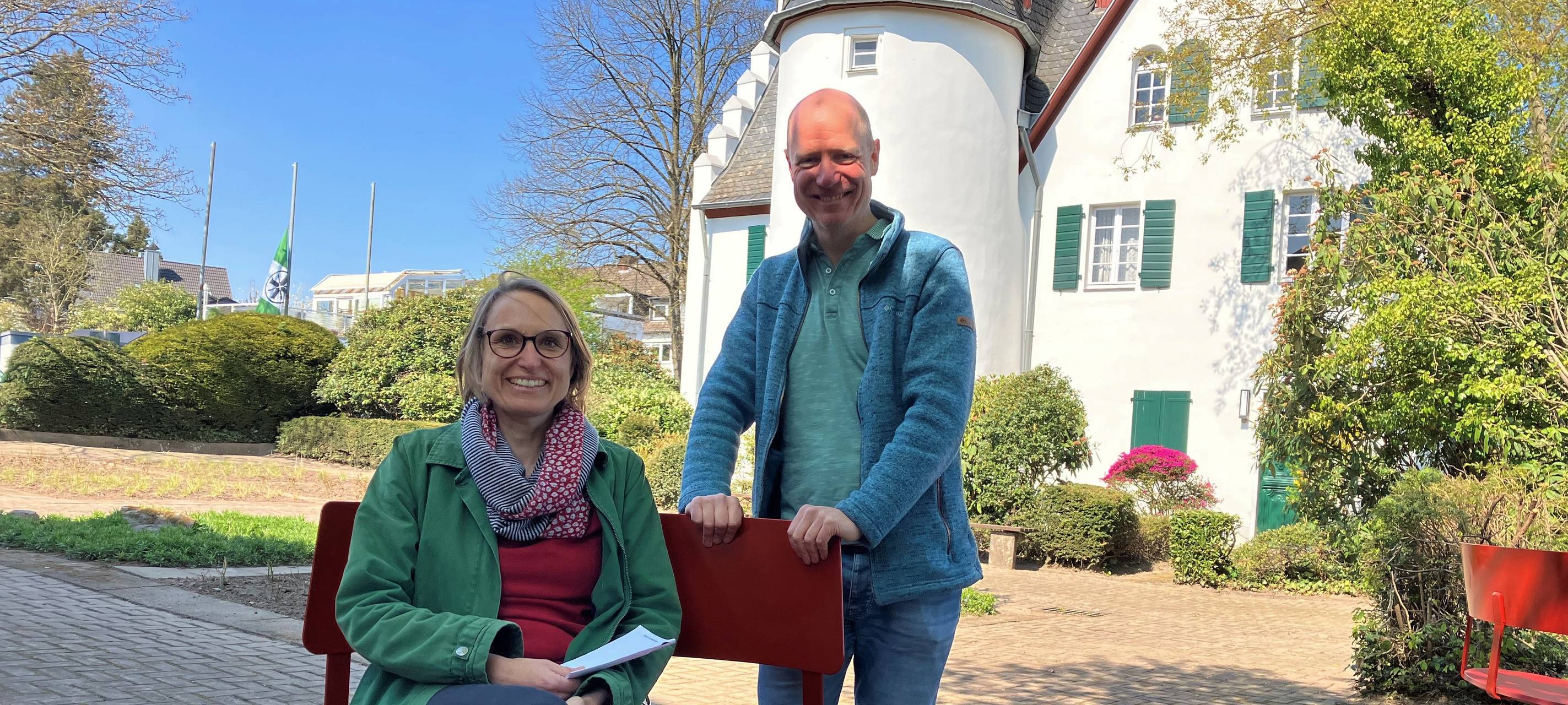 Traditioneller Rosengarten blüht in Leverkusen auf