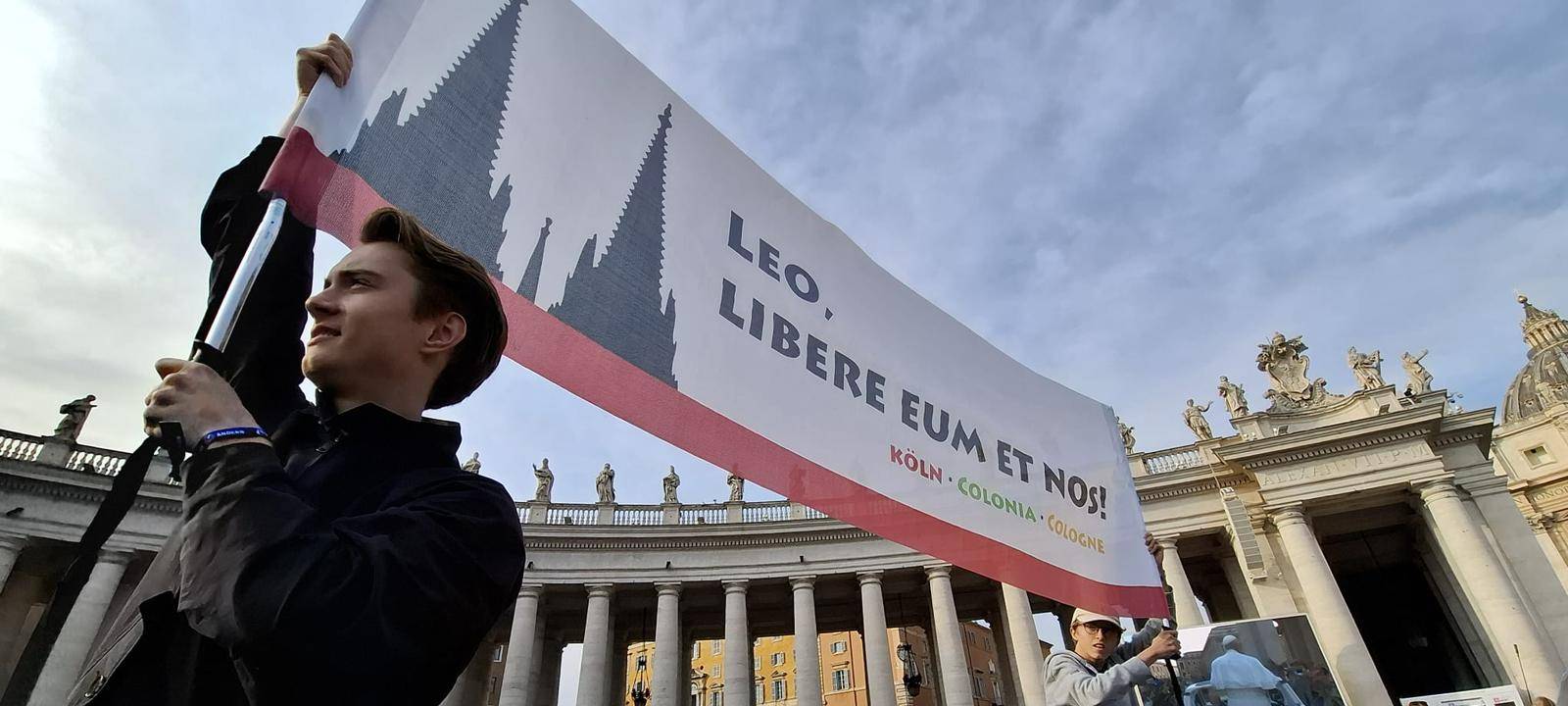 Rom: Messdiener aus Erzbistum Köln protestieren gegen Woelki
