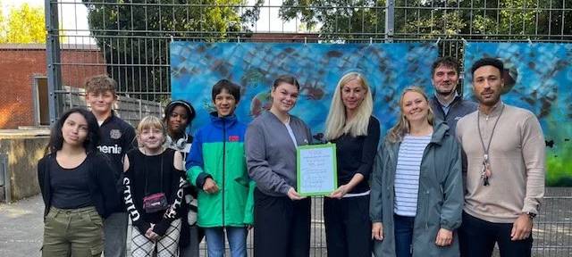 Spenden für Kreativ-Projekte an Leverkusener Schule