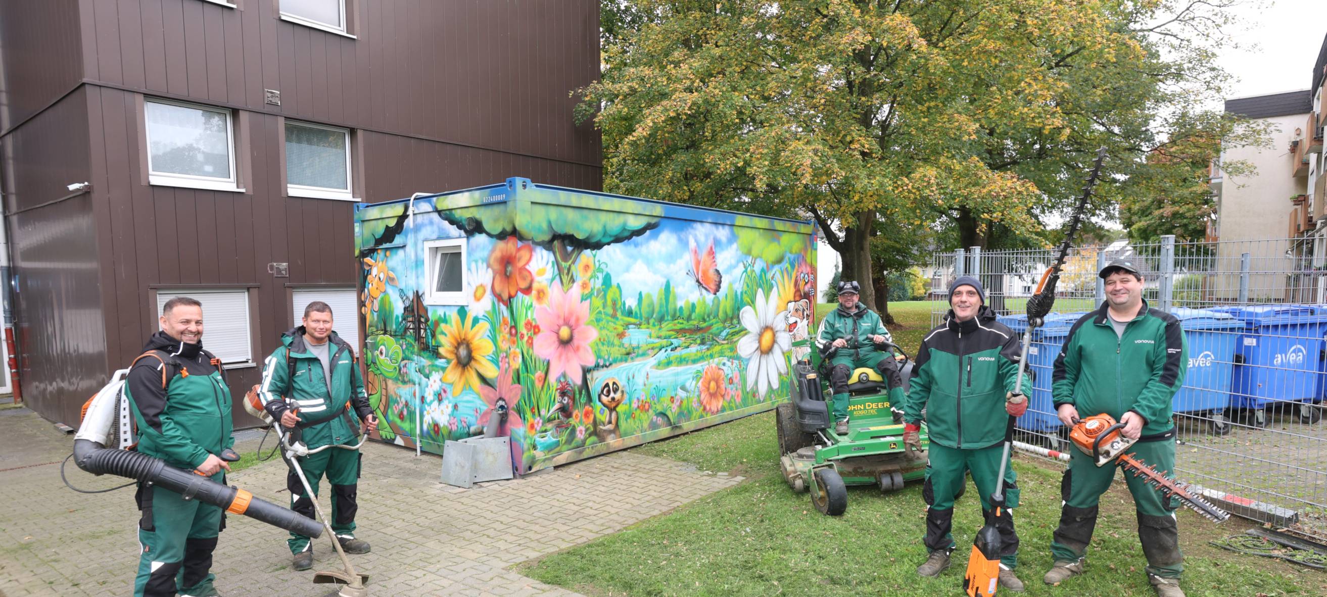 Bunter Pausen-Container für den Job Service Leverkusen