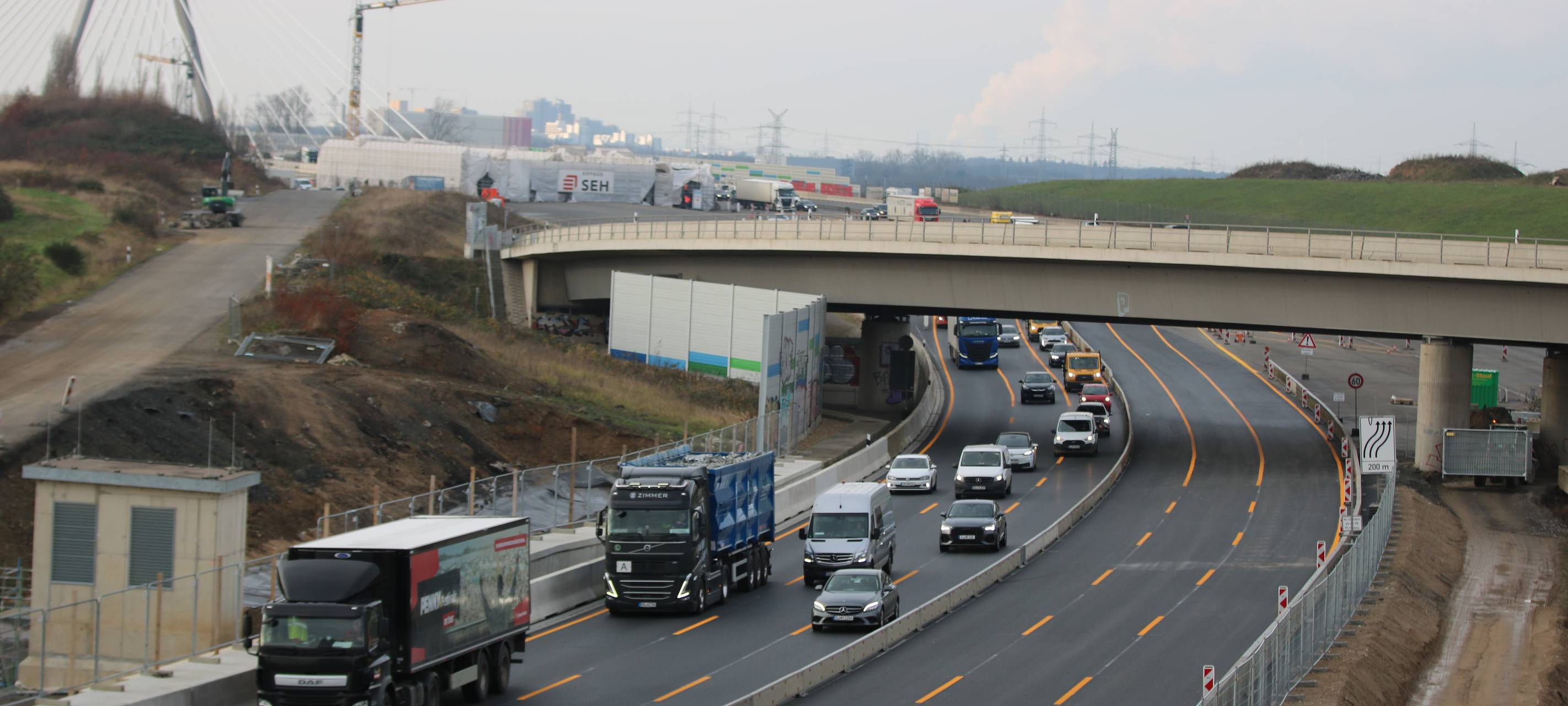 Baustellen Leverkusen: Autobahn GmbH entfernt Schutt aus Dhünnaue