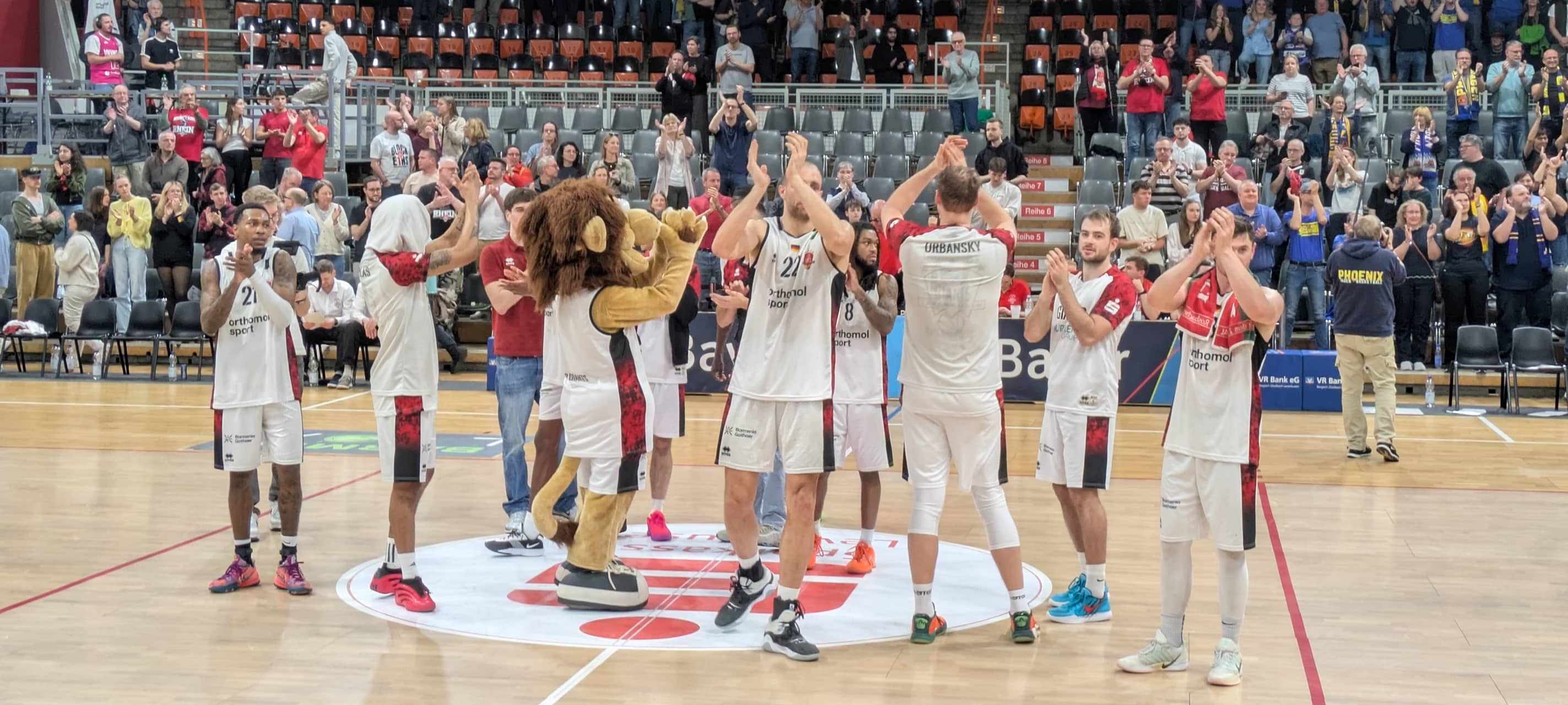 Leverkusener Basketballer feiern ersten Heimsieg der Saison