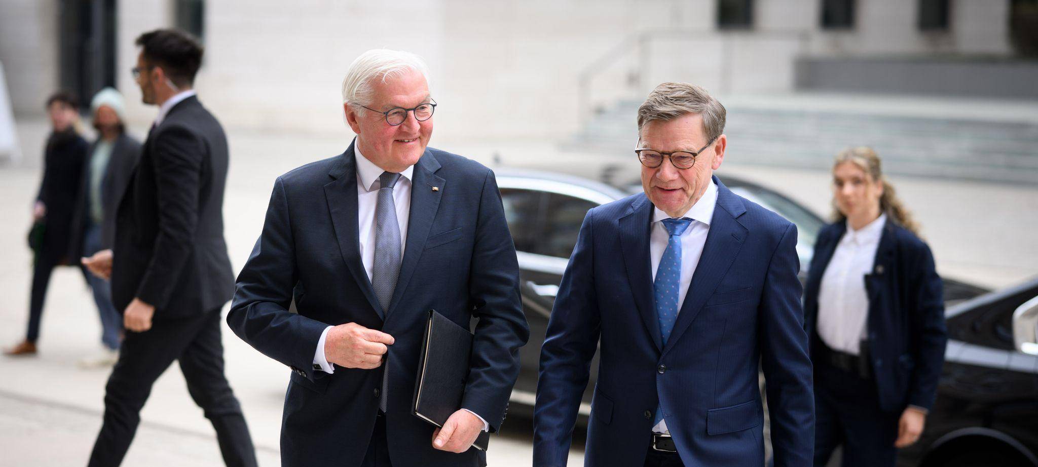 Trotz Hoffnung auf Abkommen dauern Angriffe im Iran-Krieg an