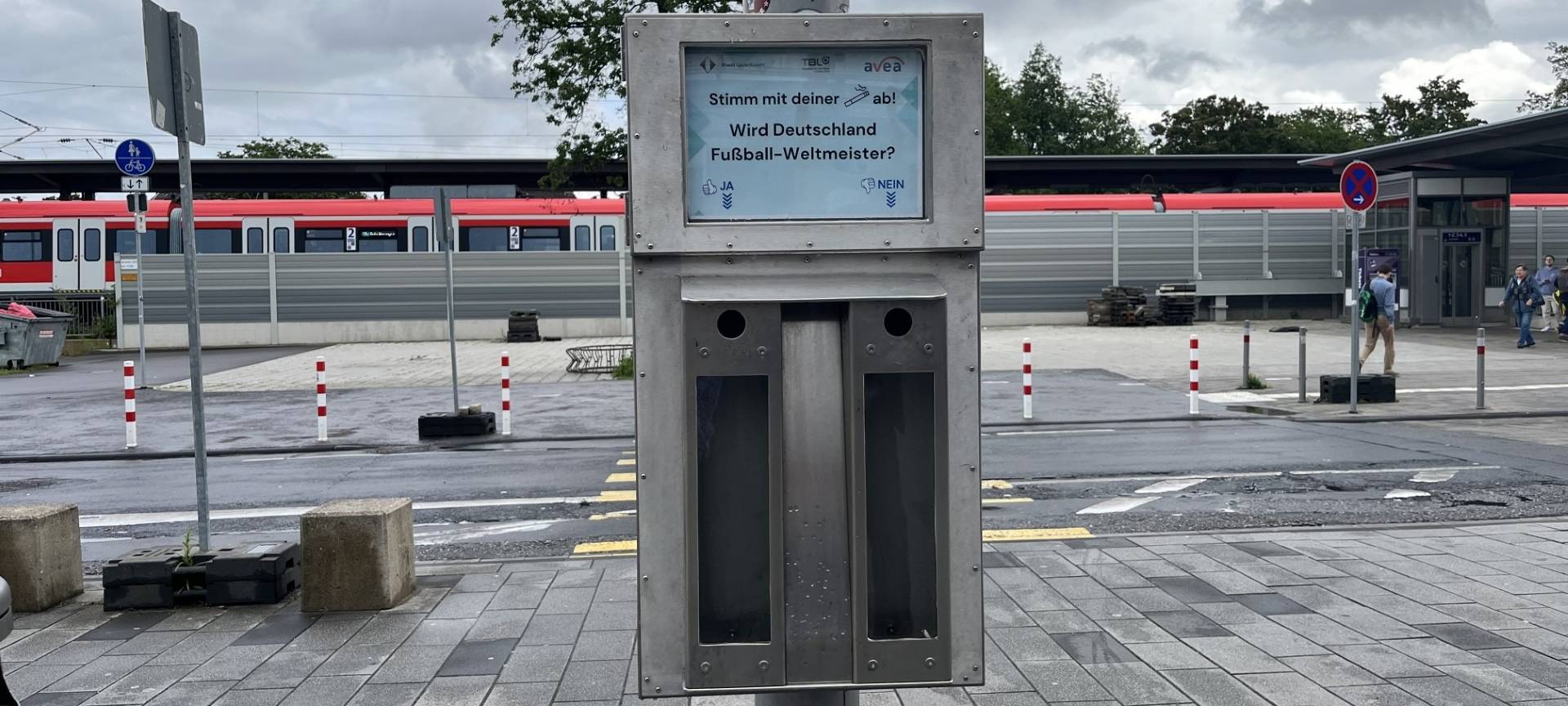 Sauberes Leverkusen: Neuer Abstimmaschenbecher in Wiesdorf