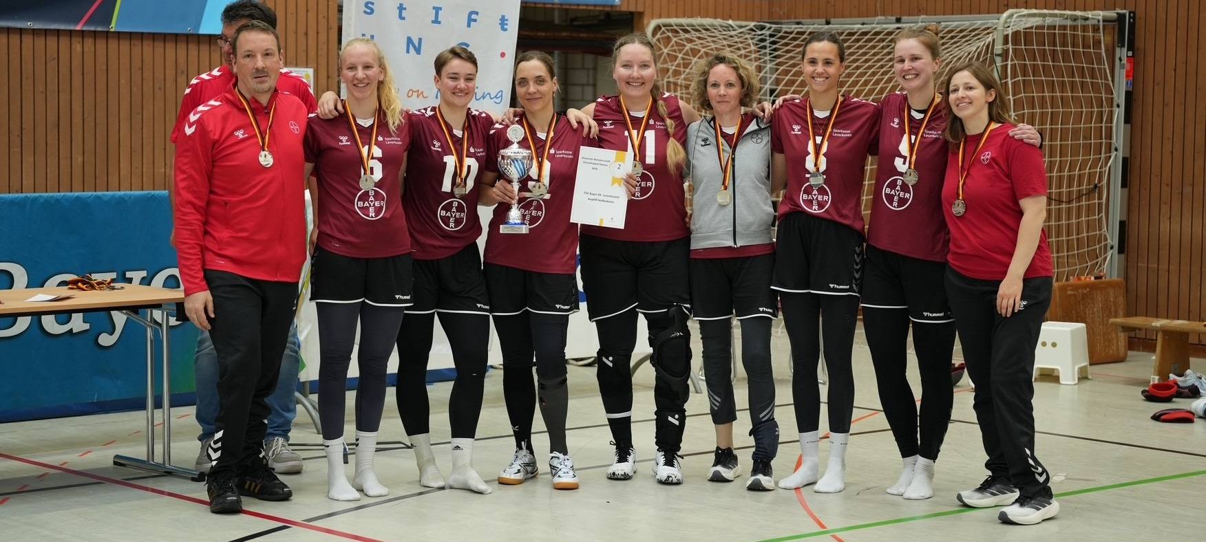 Leverkusener Sitzvolleyball-Teams holen Silber