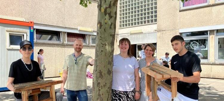 Leverkusener Schüler bauen neue Baumbank