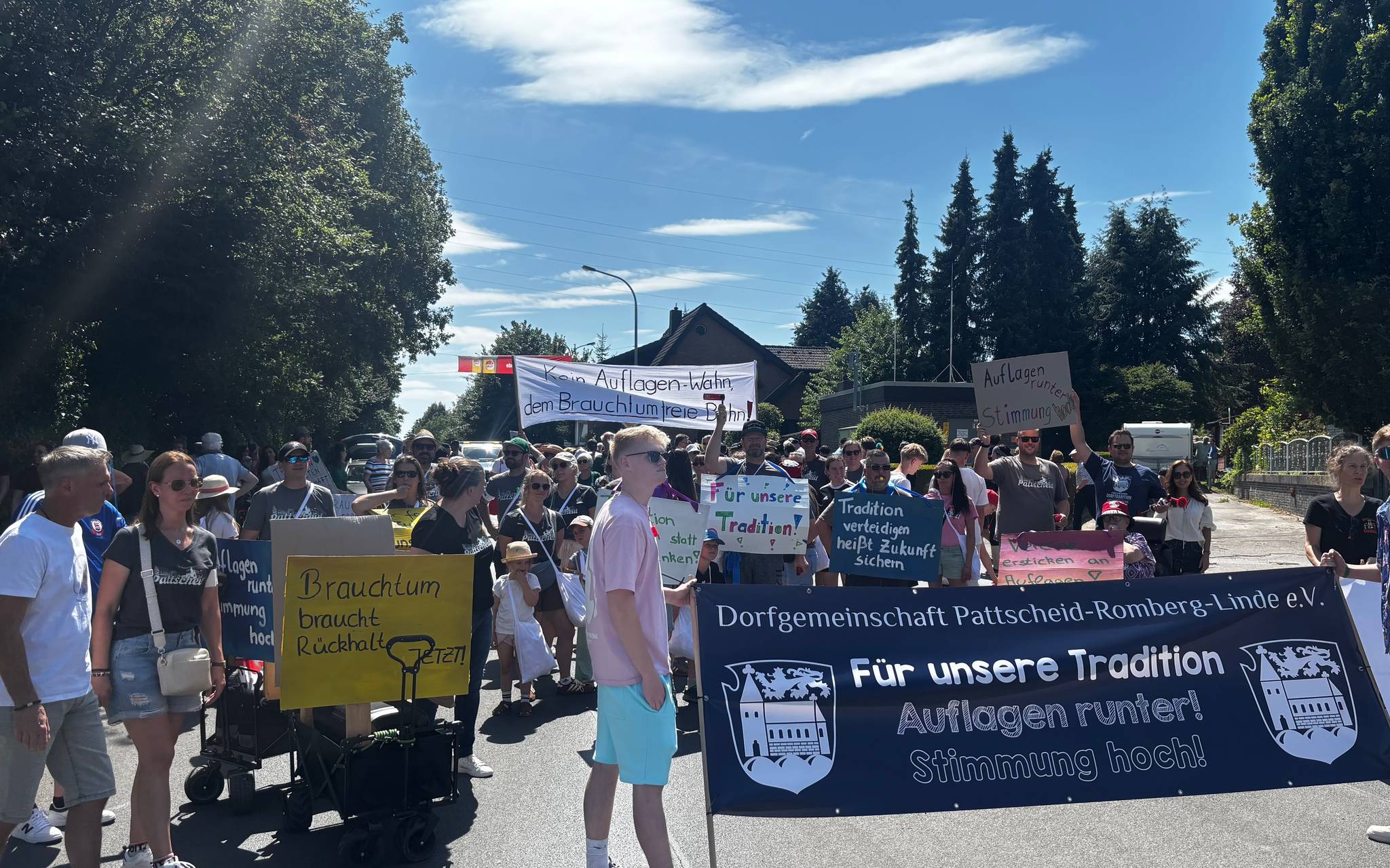 Viele Teilnehmer bei Leverkusener Demo
