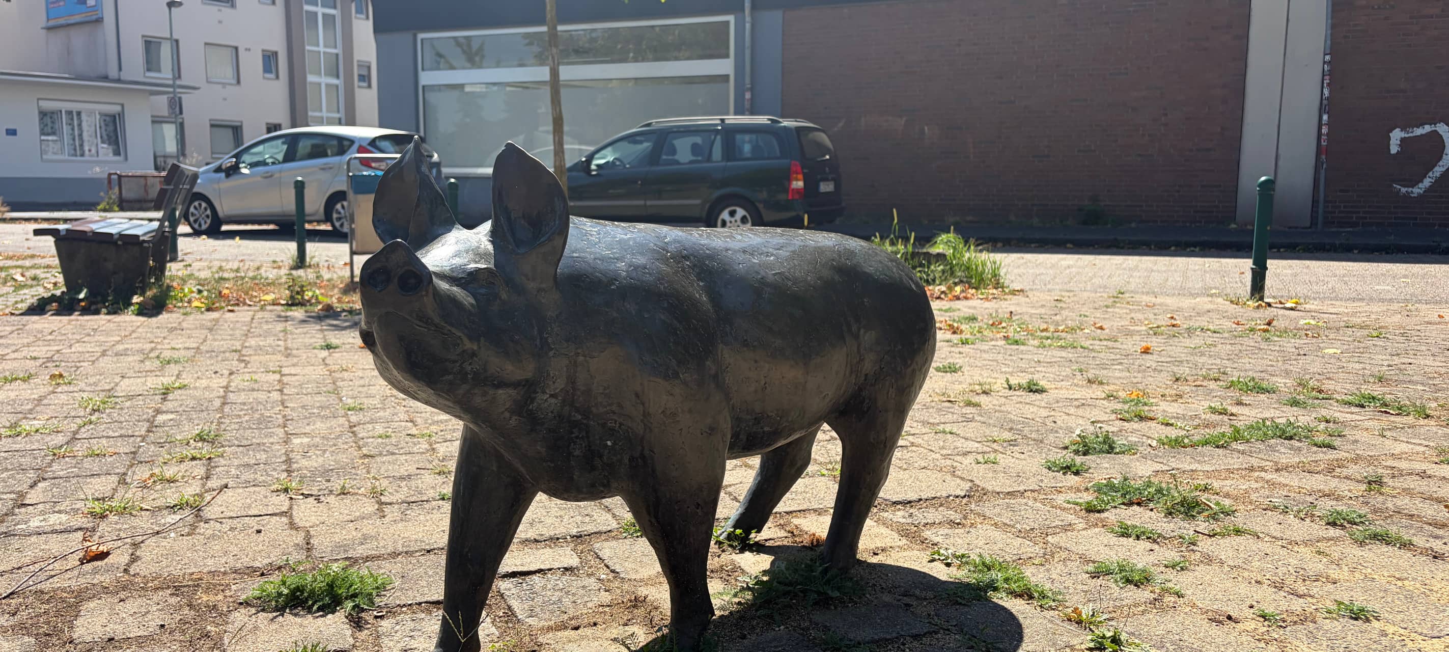 Bronzefiguren in Leverkusen gestohlen