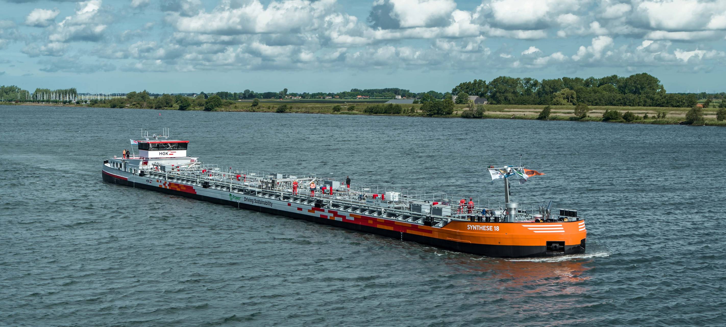 Leverkusen: Modernere Schiffe für den Rhein